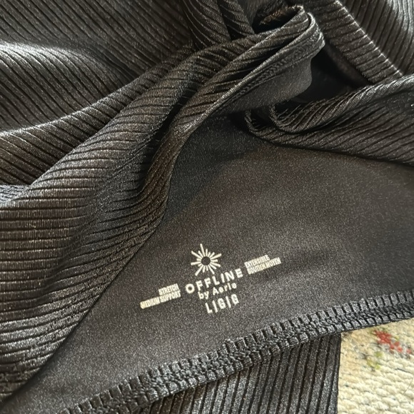 Aerie Offline Set - Picture 3 of 3